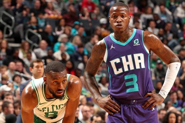 而紧随其后 而紧随其后