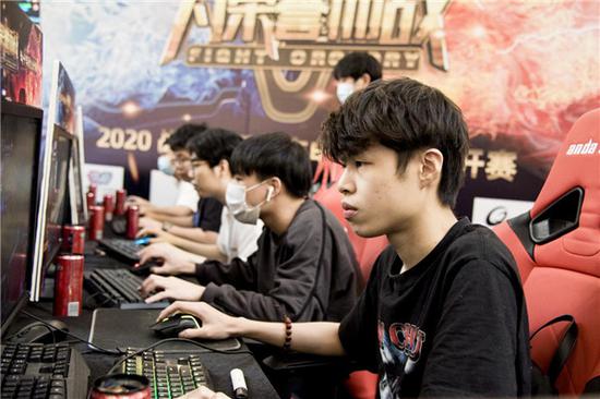 奥斯梅恩的 奥斯梅恩的