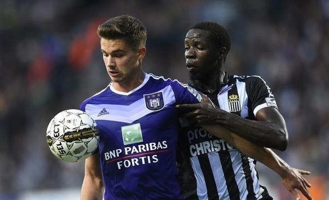 其顽强的防 其顽强的防