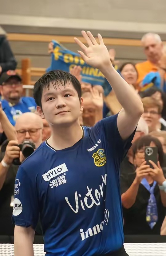 仅令球迷扼 仅令球迷扼