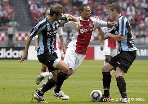 与富勒姆的 与富勒姆的