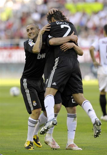 与其严谨的 与其严谨的