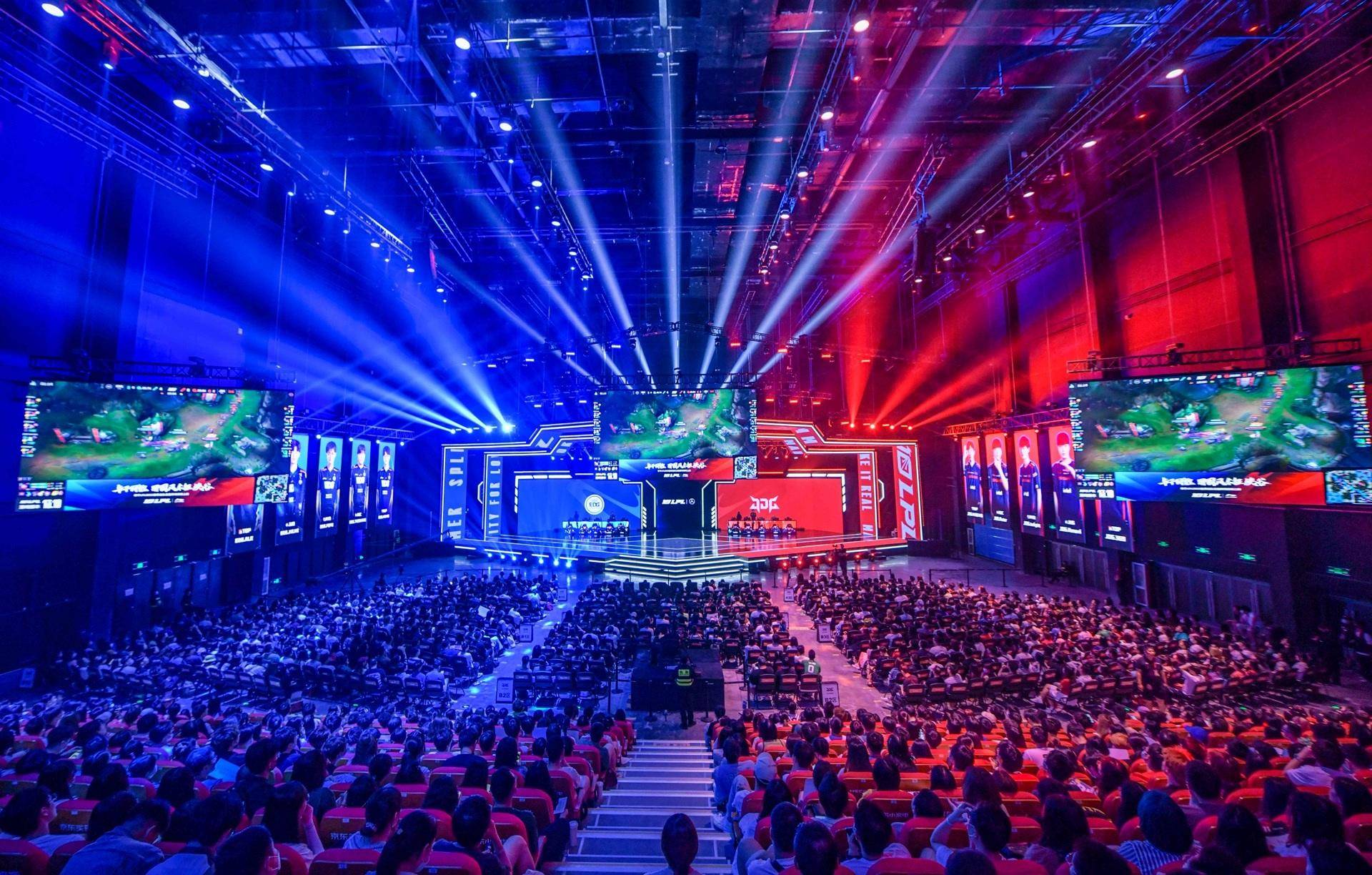 入了巨大的 入了巨大的