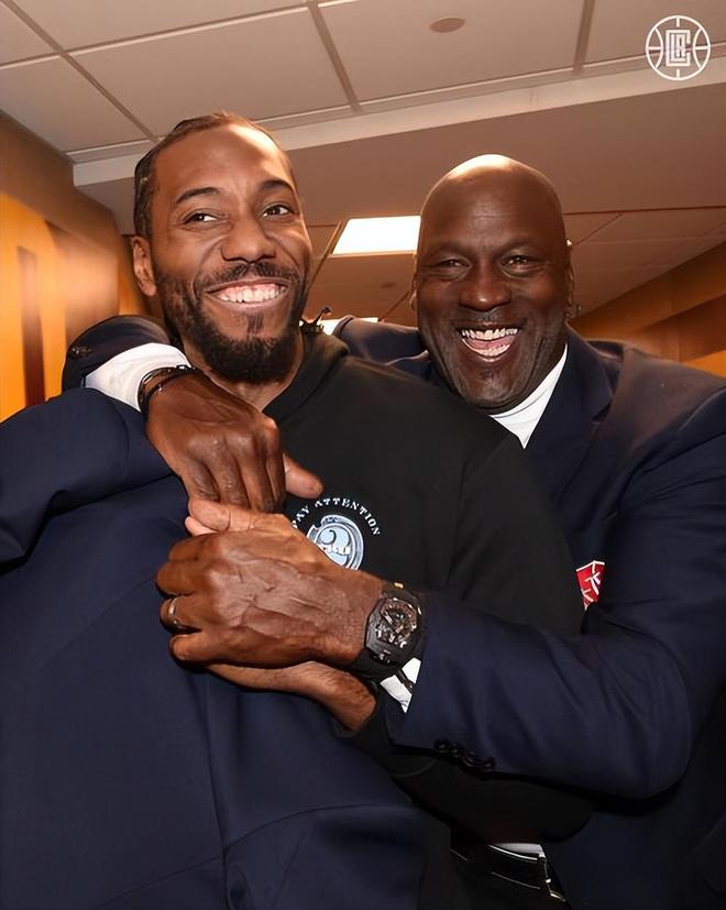 型的边锋若 型的边锋若